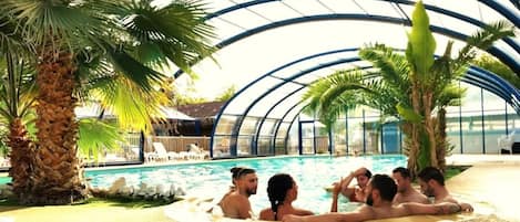 Innenpool, beheizter Pool