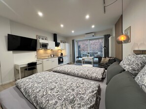 1 bedroom, desk, iron/ironing board, free WiFi - Marketplace atrium 2 on the ground floor (Höxter)