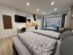 1 bedroom, desk, iron/ironing board, free WiFi - Marketplace atrium 2 on the ground floor (Höxter)