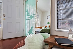 1 chambre, fer et planche à repasser, Wi-Fi gratuit, draps fournis