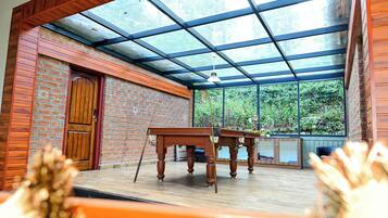 Children’s play area – indoor