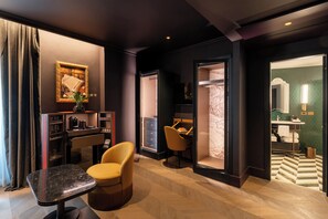 Signature Suite (Medici) | Living room | Printers - The Goethe Hotel - Small Luxury Hotels of the World (Rome)