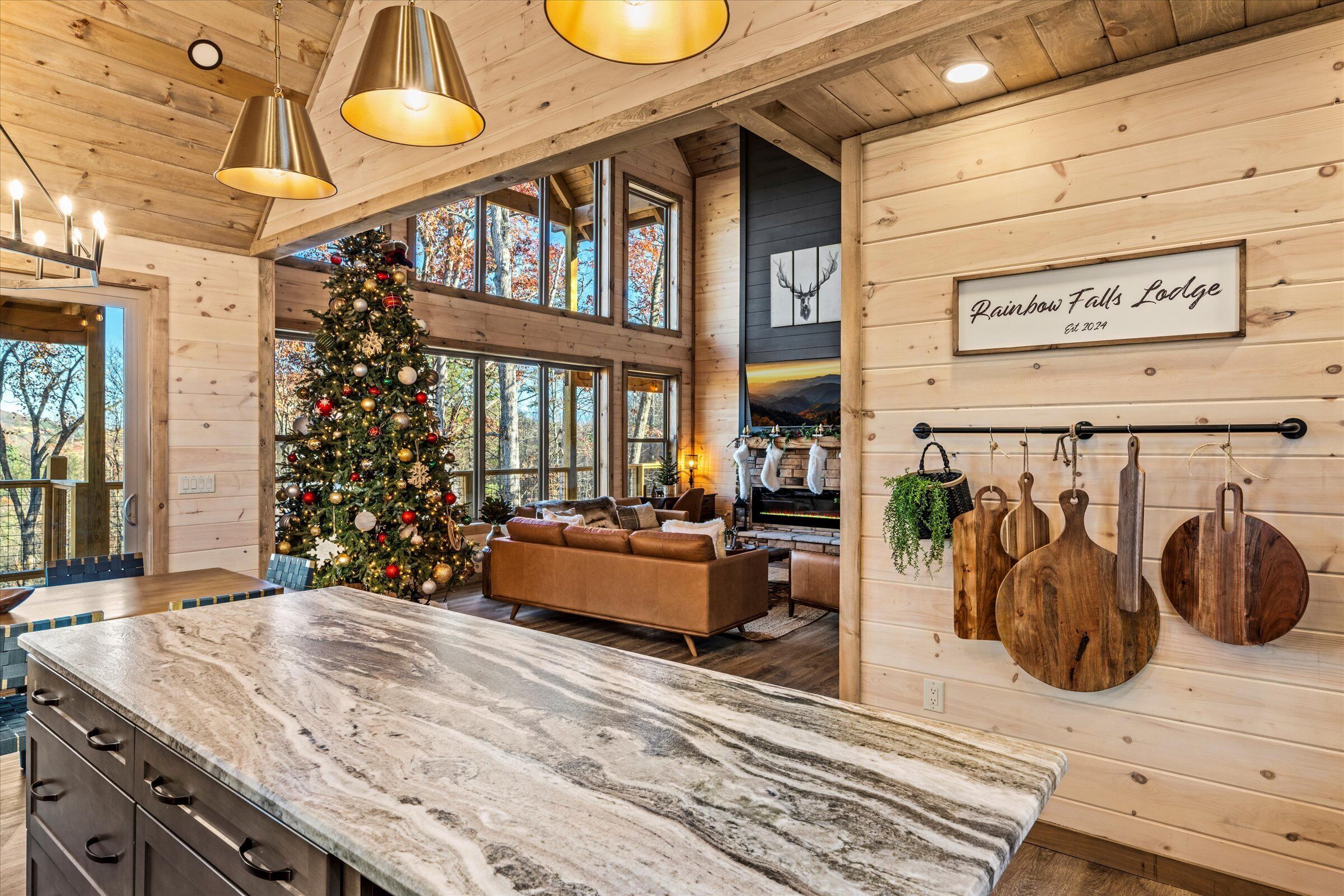 المنشأة من الداخل