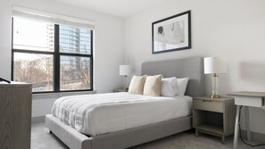 2 bedrooms, desk, iron/ironing board, WiFi