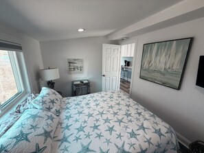 3 bedrooms, free WiFi, bed sheets - Cozy waterfront cottage (Noank)