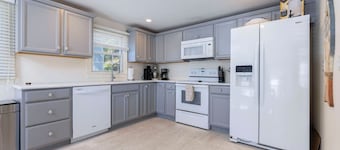 11 Bedroom Tranquil Waterfront Getaway