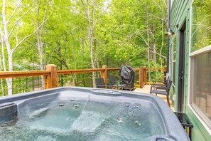 Apartment | 4 bedrooms - 2 Brand New Cabins for Family Retreat (Sevierville)