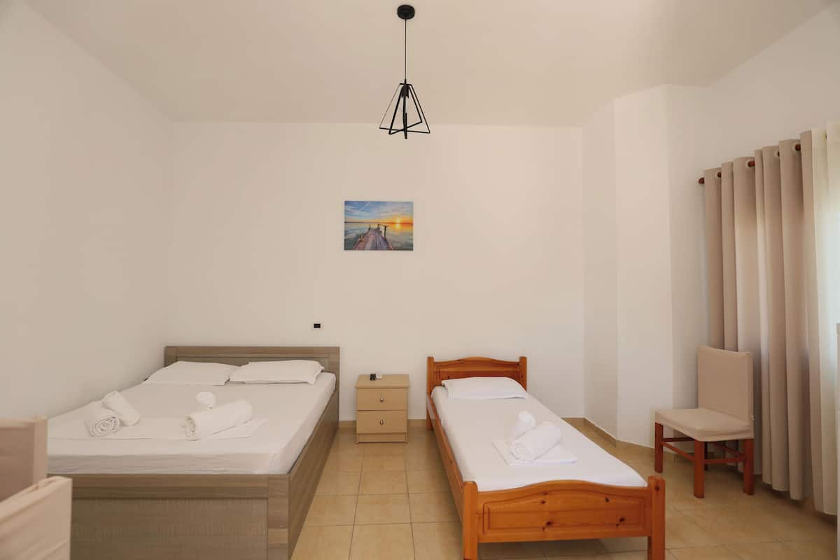Soundproofing, WiFi (free), bed sheets