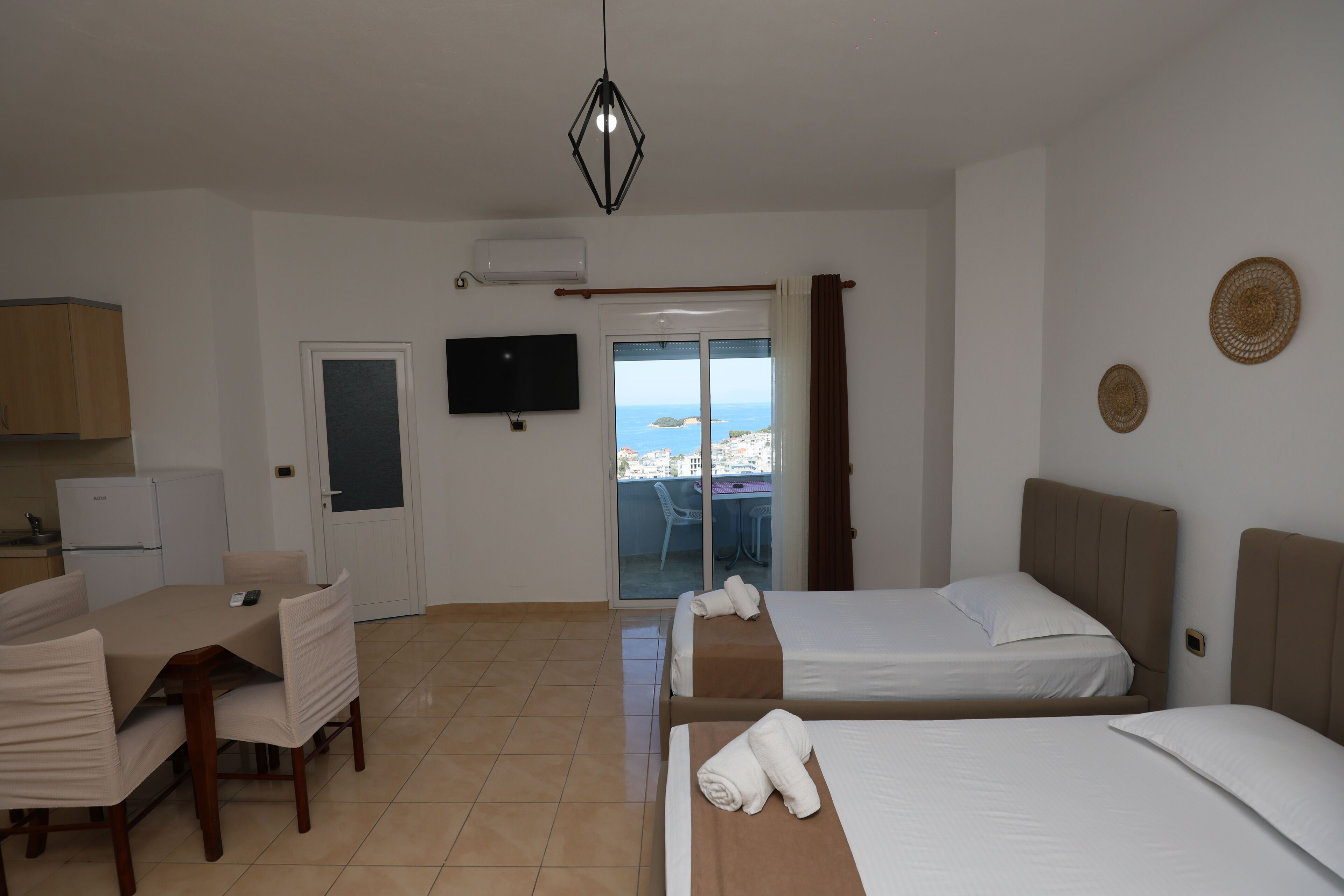 Monolocale familiare, vista mare | Insonorizzazione, Wi-Fi gratuito, lenzuola