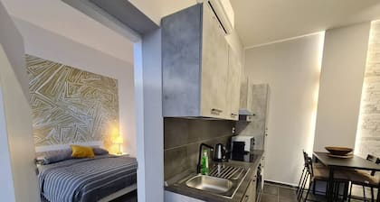 Be Magenta Art Home - Yellow style