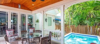 Casa De Cubana | New! Cuban-Style Home Near Duval