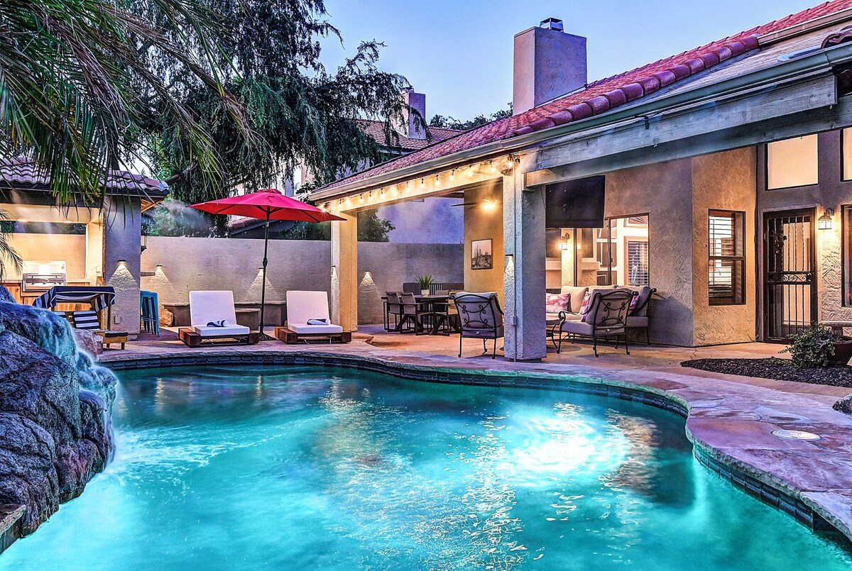 5 Bdrm Entertainers Dream Home. Game Room, HTD Pool and Backyard Oasis!