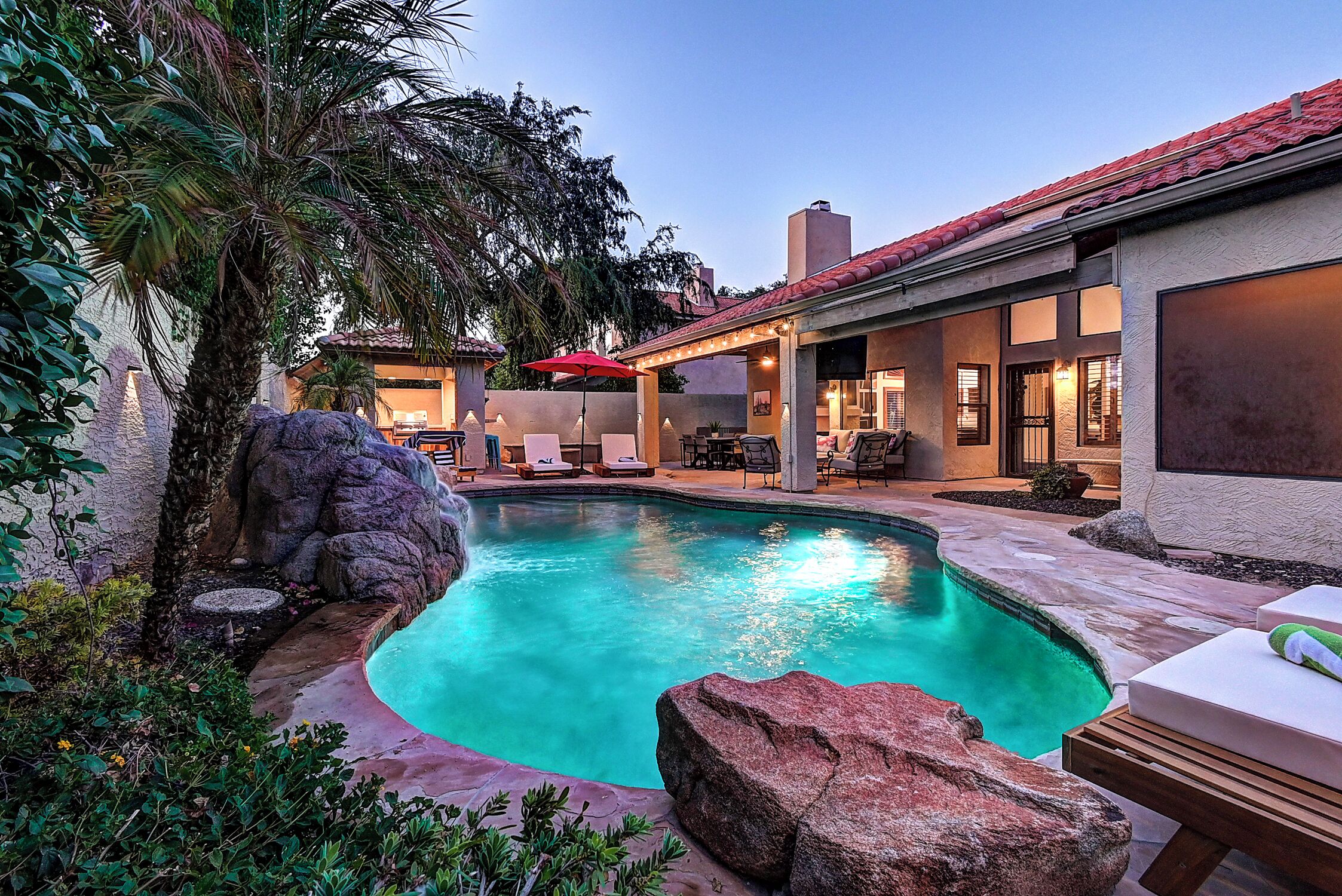 Outdoor pool, a heated pool