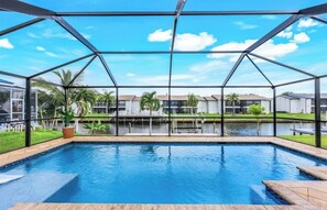 Beheizter Pool