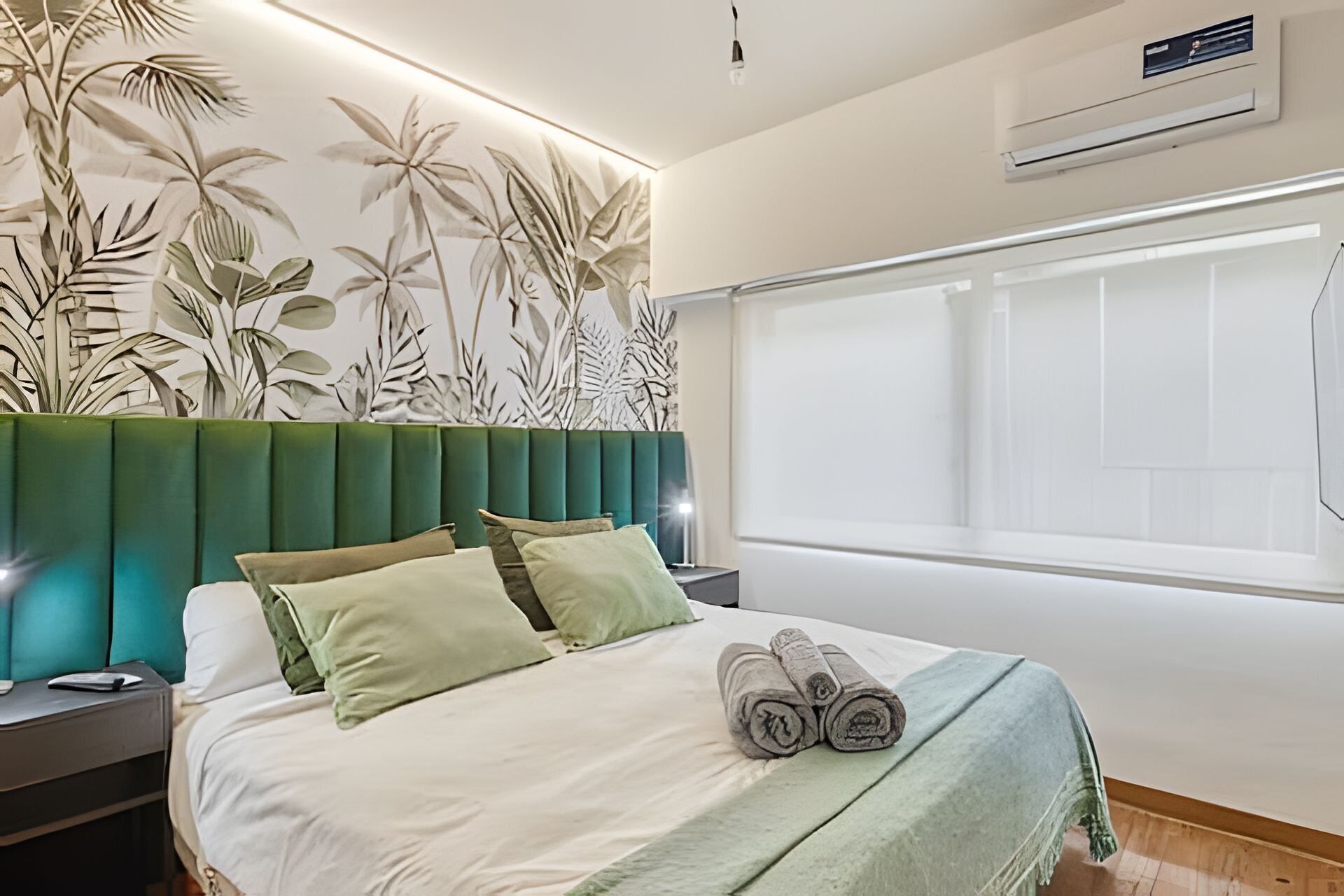 1 habitación, tabla de planchar con plancha y acceso a internet 