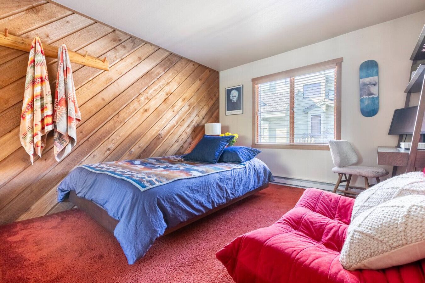 2 bedrooms, desk, iron/ironing board, free WiFi