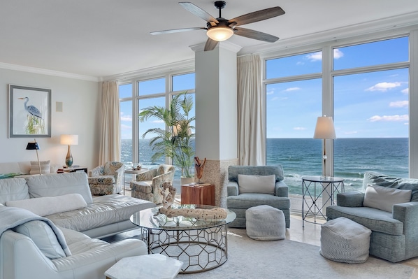 TV - BR Beautiful Condo with fabulous views, Beach Service is included (Panama CIty Beach)