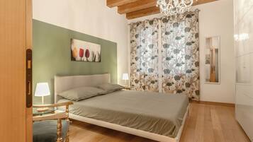 Apartemen Klasik | 1 kamar tidur, setrika/meja setrika, dan Wi-Fi gratis