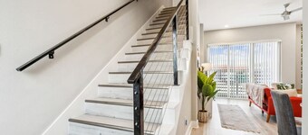 Charming 2BDTownhouse: JOYfull &Magnolia walkable!