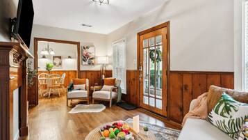 Smart TV, books, offices