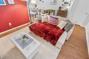 Smart TV, books, offices