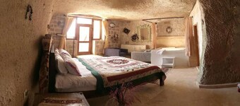 Family Room with Mountain View