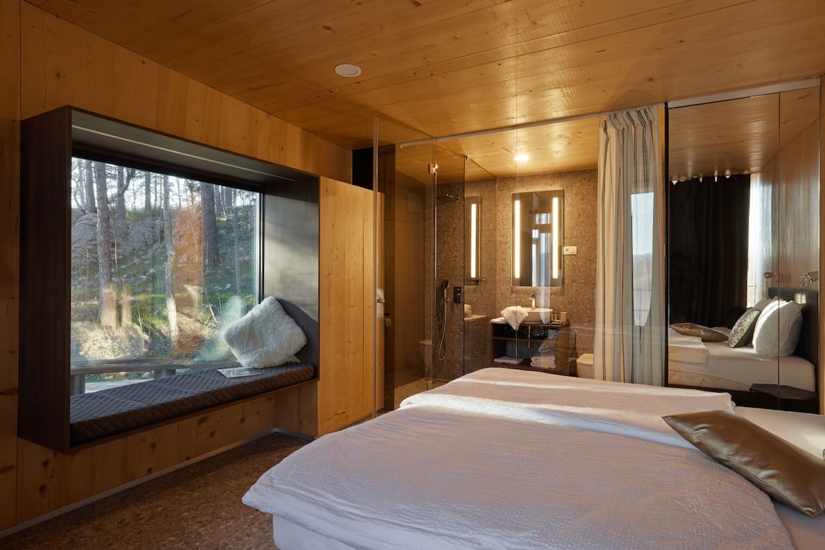 Superior Cabin, Balcony, Garden View | 1 bedroom, desk, free WiFi