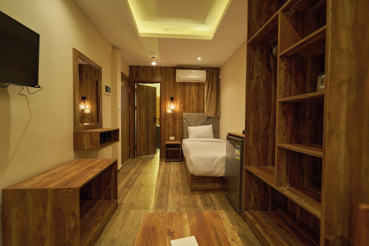 Comfort Triple Room | Cadar kapas Mesir, peralatan tempat tidur premium, gebar bulu kapas 