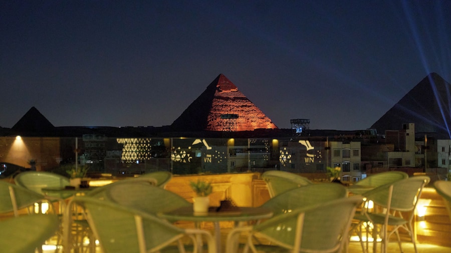 Crown Pyramids View Hotel