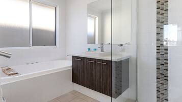 Shower, free toiletries, hair dryer
