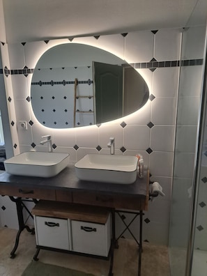 Bathroom - Atypical House  (Segré-en-Anjou Bleu)