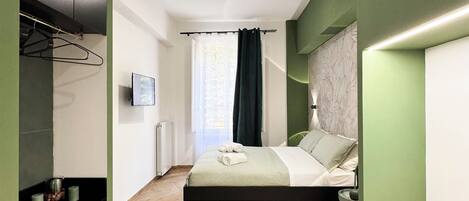 مكتب ومكواة/لوح كي وواي فاي مجانًا