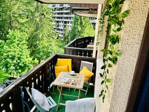 Outdoor dining - Escape in Chamonix, breathtaking view Mont-Blanc (Chamonix-Mont-Blanc)