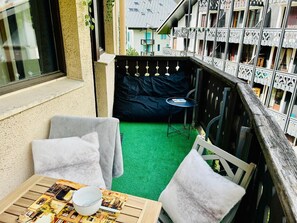 Outdoor dining - Escape in Chamonix, breathtaking view Mont-Blanc (Chamonix-Mont-Blanc)