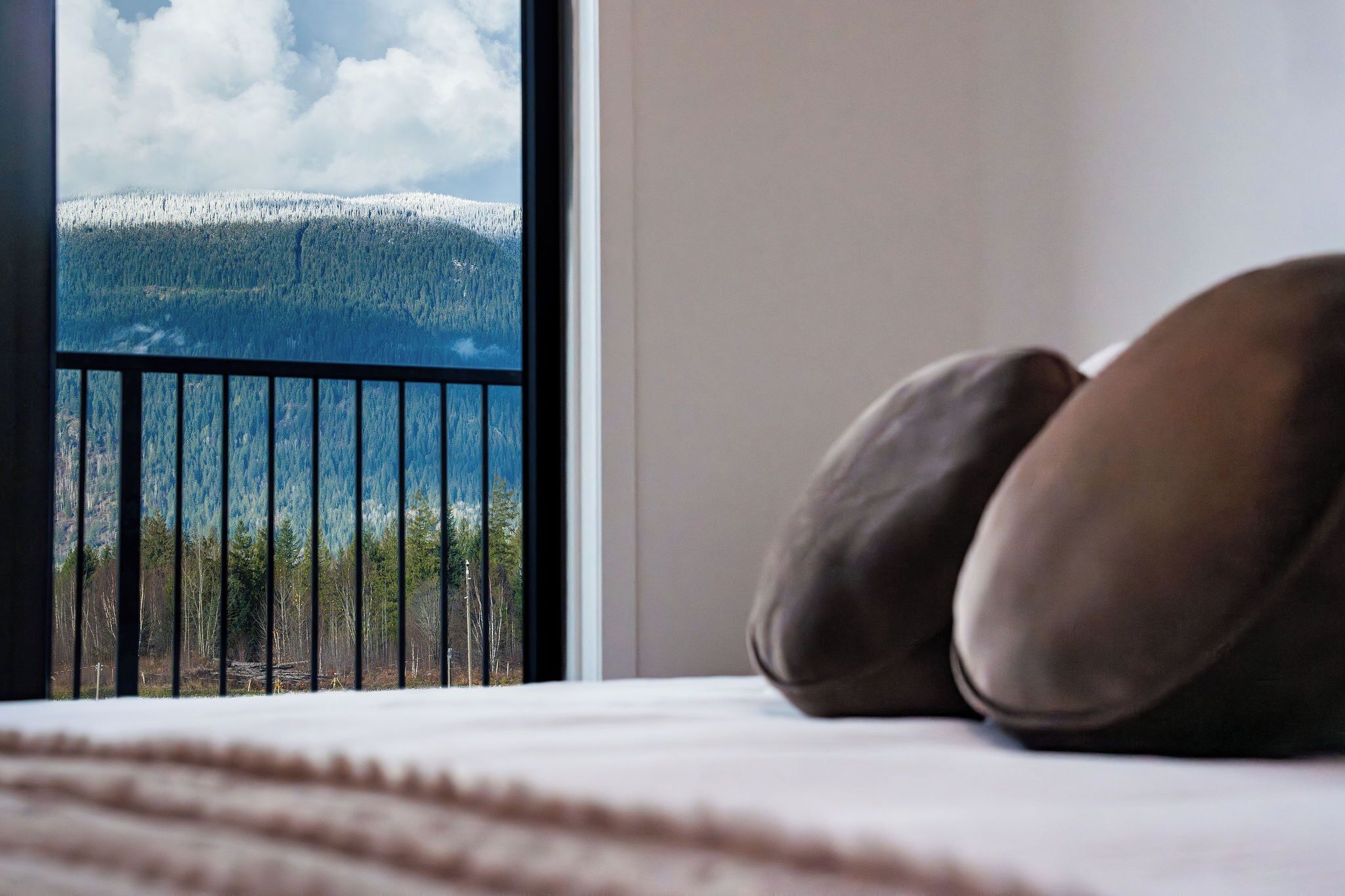 Design Penthouse, Mountain View | 4 bedrooms, individually decorated, individually furnished