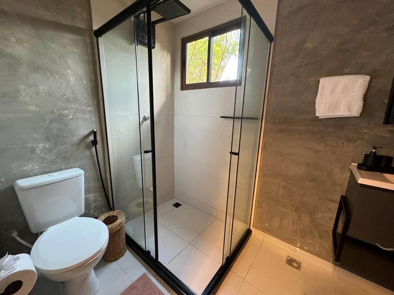 Cabin | Bathroom