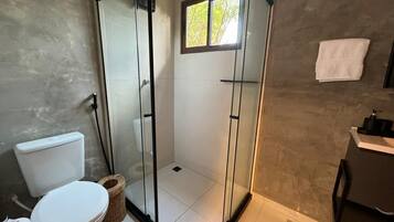 Cabin | Bathroom