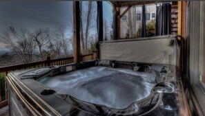Terrace/patio - Beautiful, private, Blue Ridge, GA cabin with incredible views. (Blue Ridge)