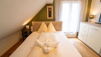 1 bedroom, soundproofing, free WiFi