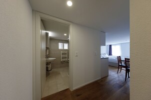 Apartamento standard | Quartos à prova de som, Wi-Fi de cortesia