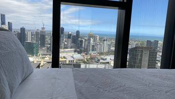 1 slaapkamer, een bureau, een strijkplank/strijkijzer, gratis wifi