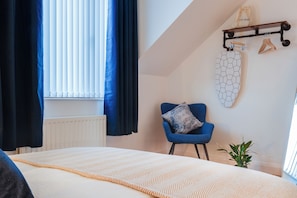 2 bedrooms, iron/ironing board, free WiFi, bed sheets