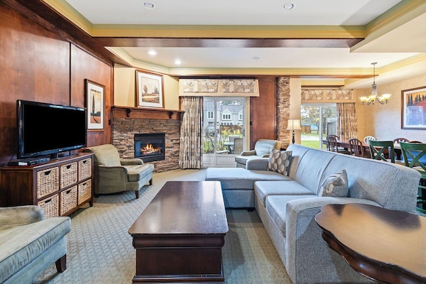 172 Vacation Inn (No Pets) | Living area | 45-inch Smart TV with digital channels, fireplace