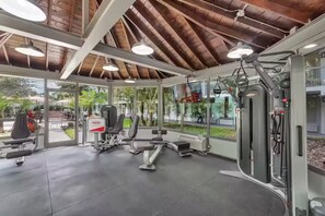 Fitness facility - Minutes from Disney, Universal and Seaworld. Pool
(Kissimmee)