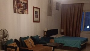 Interior - Hurghada town center marina suite at the Sheraton Plaza beach spa gym pool  (Hurghada)