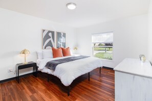 4 soveværelser, skrivebord, strygejern/strygebræt, gratis Wi-Fi