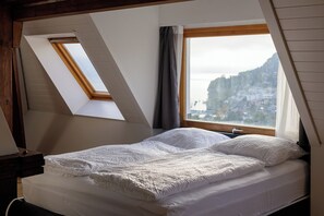 Superior Apartment, Balcony, Lake View - BERG&BERG APARTMENTS-Spiez Self Check-In (Spiez)