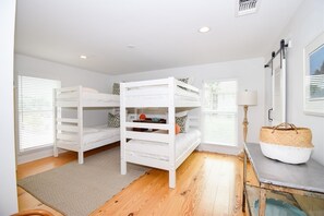 4 Schlafzimmer, Internetzugang, Bettwäsche