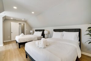 4 bedrooms, iron/ironing board, free WiFi, bed sheets