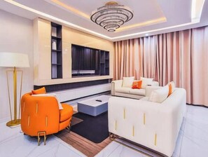 Smart TV - Gold 2 bedroom Unit @ The O's Apartments (Takoradi)